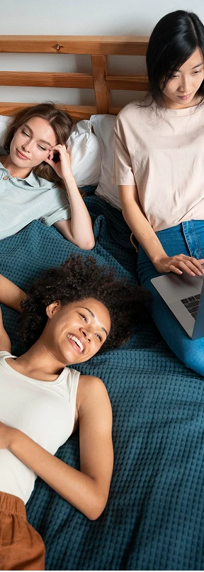 mujeres compartiendo